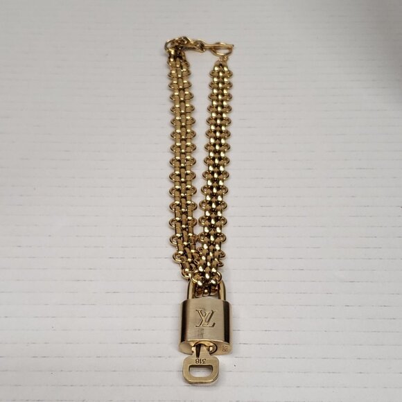 Authentic Louis Vuitton Lock & Key with Unbranded Stainless Steel Chain 100525 - Picture 8 of 13